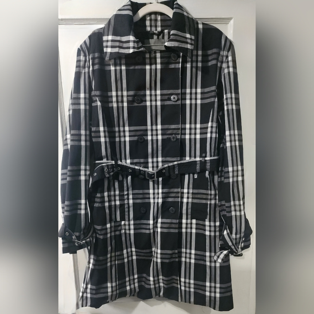 🌷NWT Black and White Plaid Double-Breasted Trench Coat with Belt🌷 size:XL